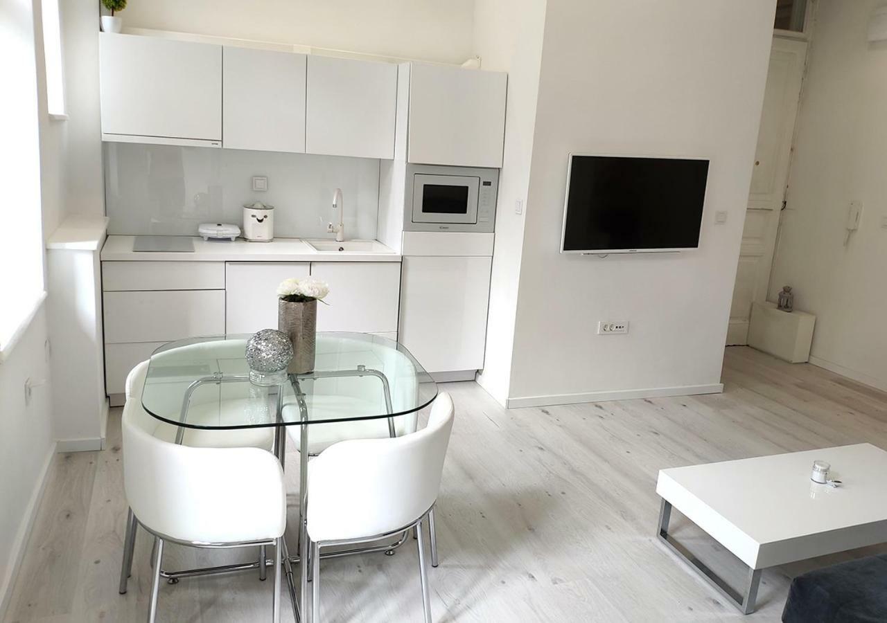 Luxurios And Historic Apartment "Shine" - Right On The Main Square Zagreb Exterior foto